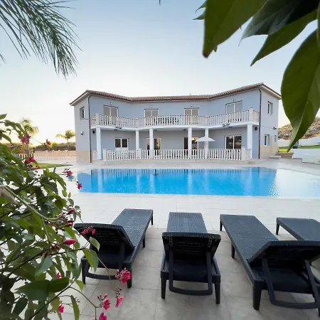 Villa Grand Lynn Seaview