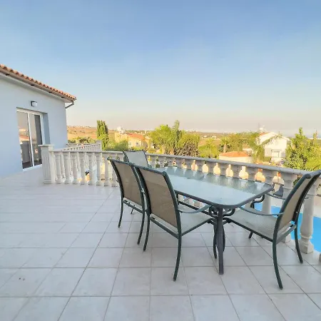 Vila Grand Lynn Seaview *