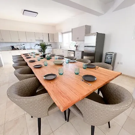 Grand Lynn Seaview * Ayia Napa