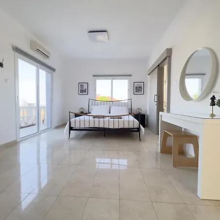 Villa Grand Lynn Seaview