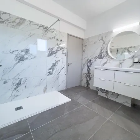 Grand Lynn Seaview Villa *