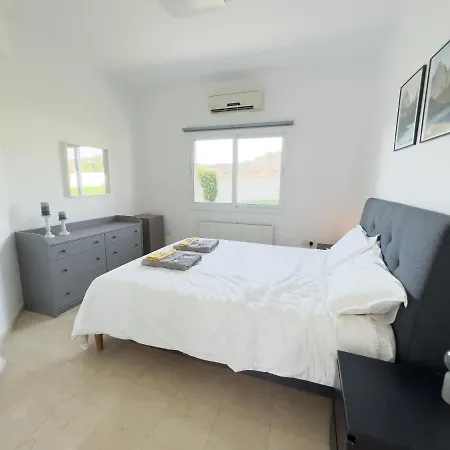 Grand Lynn Seaview Villa Ayía Nápa