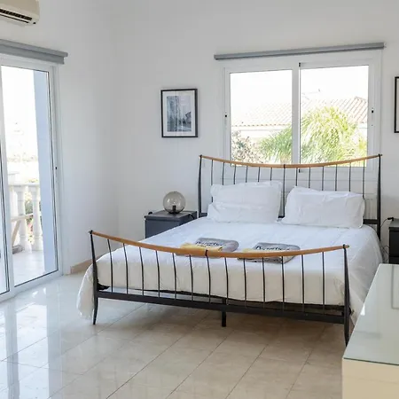 Grand Lynn Seaview *