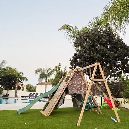 Grand Lynn Seaview Villa *