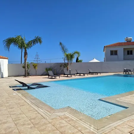 Grand Lynn Seaview Villa *