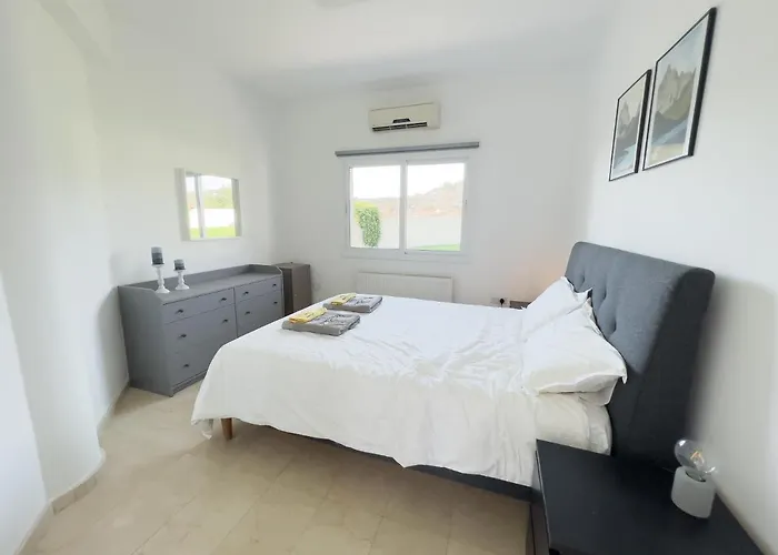 Grand Lynn Seaview 빌라 아이아 나파