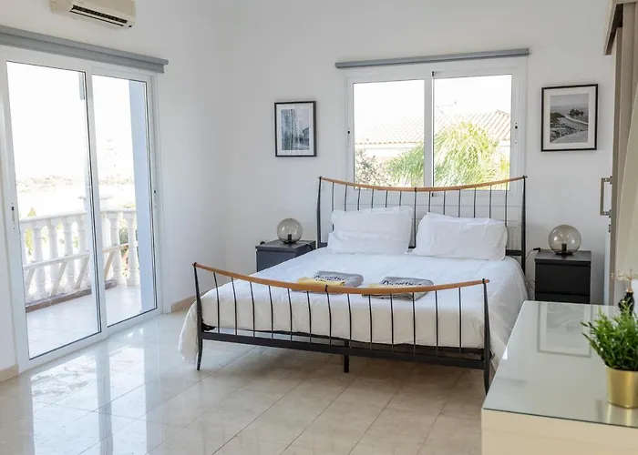 Grand Lynn Seaview *