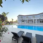 Grand Lynn Seaview *