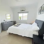 Grand Lynn Seaview 빌라 아이아 나파