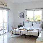 Grand Lynn Seaview